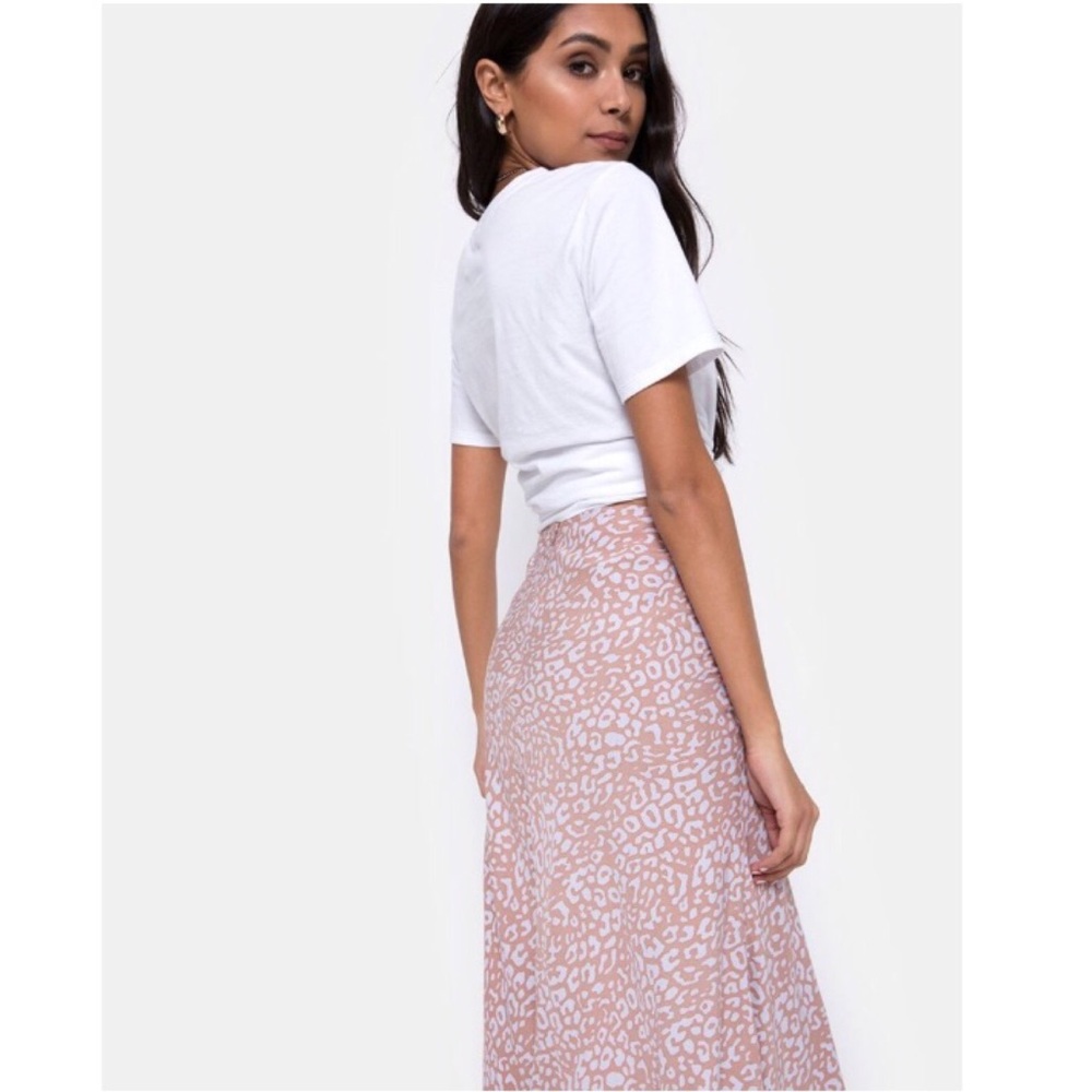 β’ 4X H P β’ Motel Tauri Midi Skirt In Leopard Spot - Picture 2 of 6